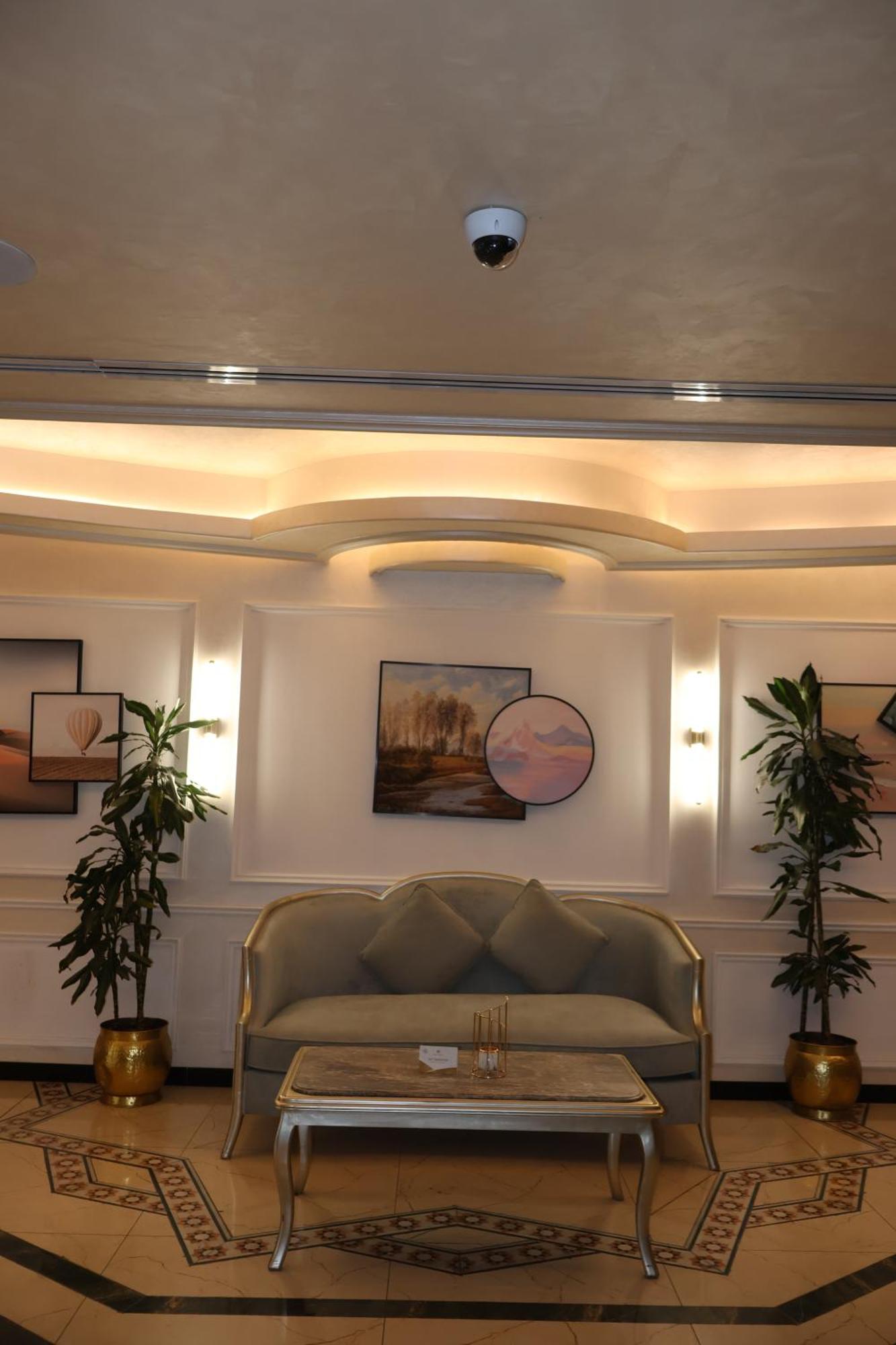 Rival Hotel Amman Exterior photo